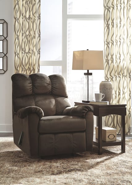 Ashley Living Room Foxfield Recliner 1040225