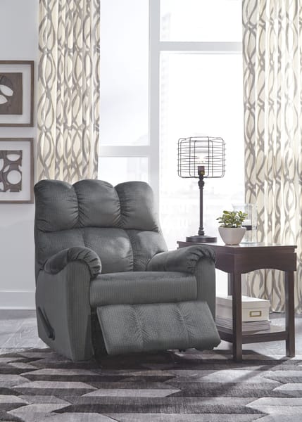 Ashley Living Room Foxfield Recliner 1040325