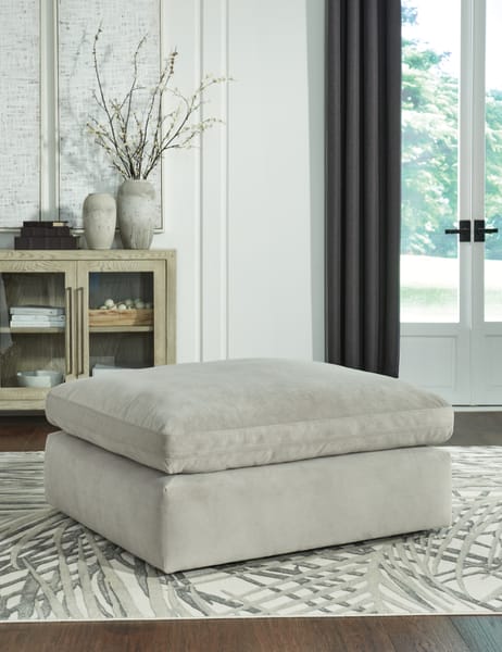 Ashley Living Room Sophie Oversized Accent Ottoman 1570508