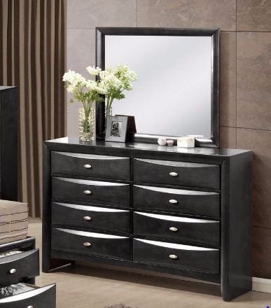 LINDA DRESSER AND MIRROR