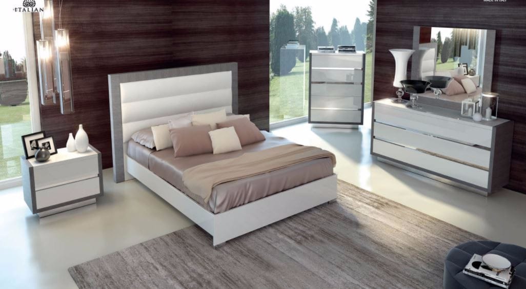 Mangano Queen Bedroom Set - QBed, Dresser, Mirror