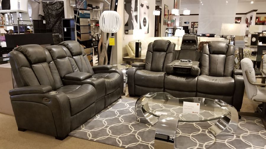 Ashley Furniture - Arcadia Reclining Loveseat