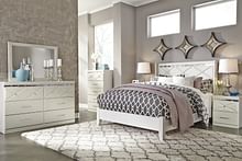 Dreamer Queen Poster Bed