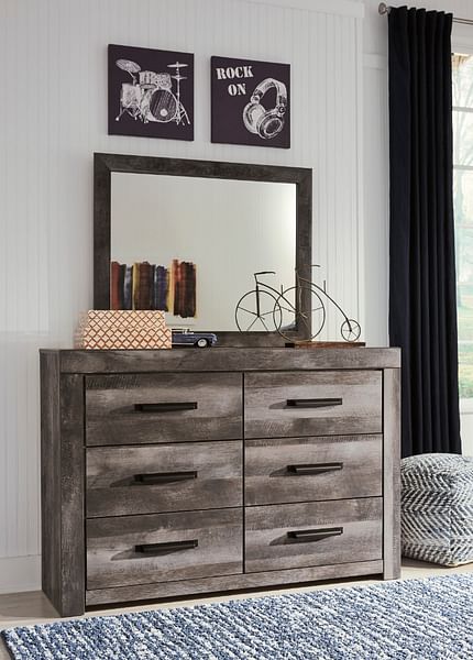 Wynlow  Queen Poster Bedroom Collection