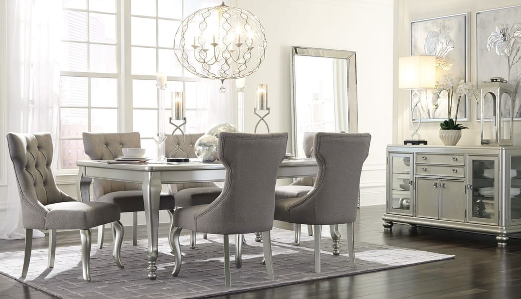 Ashley Furniture - Holland Dining Table