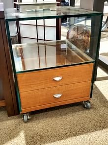 Cato Glass Stand