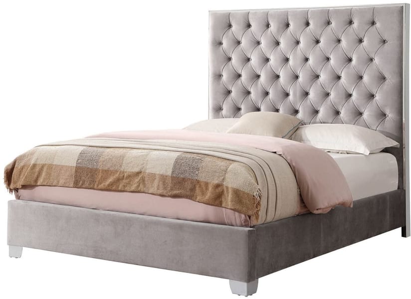 Lacey Upholstered Queen Bed