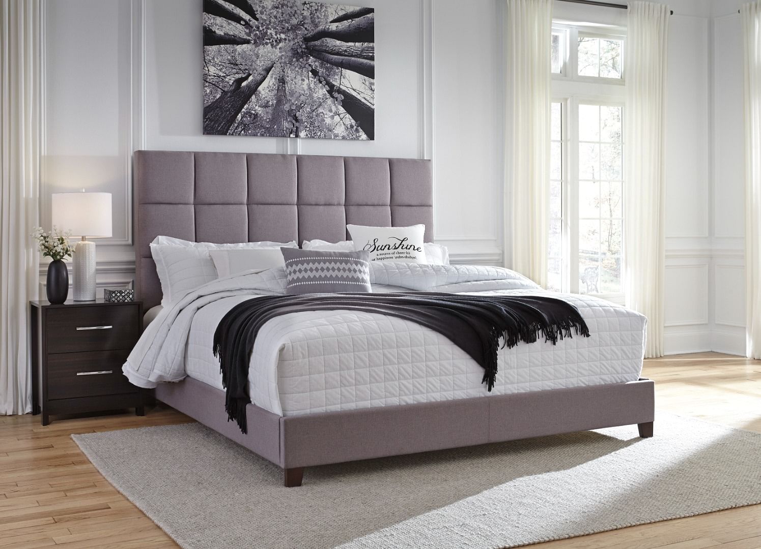 Dolante King Upholstered Bed in Gray