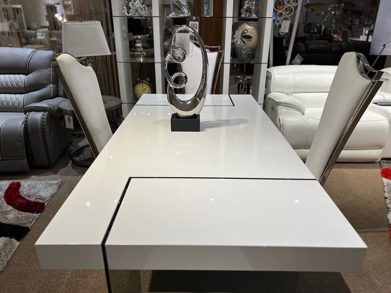 Sky Modern Dining Table in High Gloss