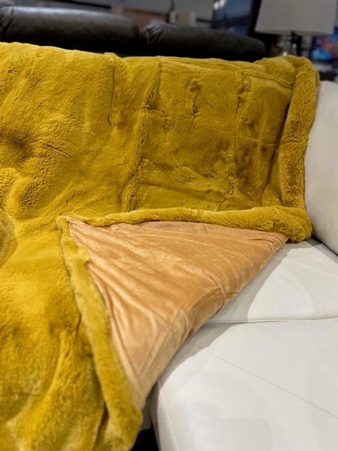 CHINCHILLA THROW