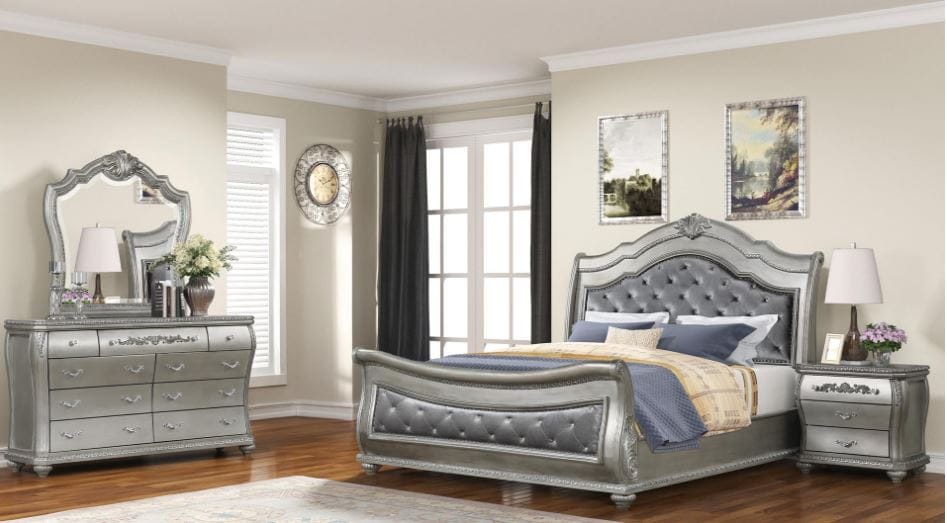 Cleveland Queen 4 PC Bedroom Set in Silver