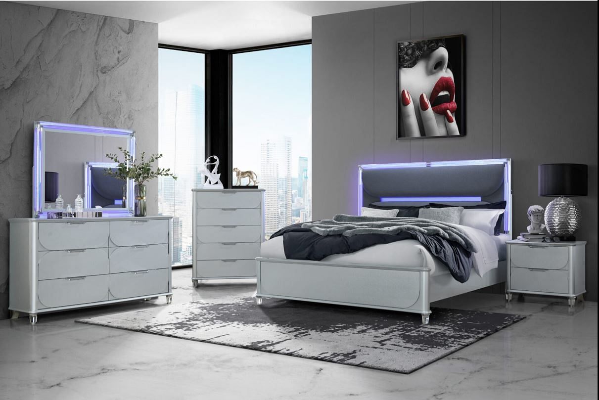 LANDO SILVER QUEEN BED GROUP