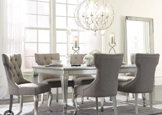 D650 DINING ROOM SET 5PC - TABLE AND 4 CHAIRS