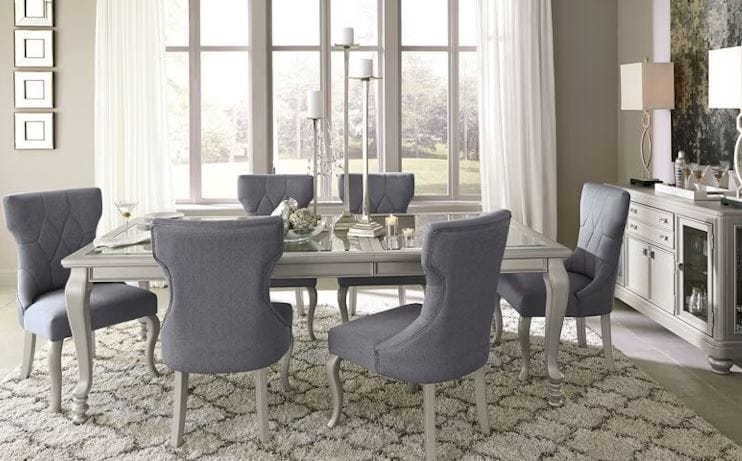 D650 DINING ROOM SET 5PC - TABLE AND 4 CHAIRS