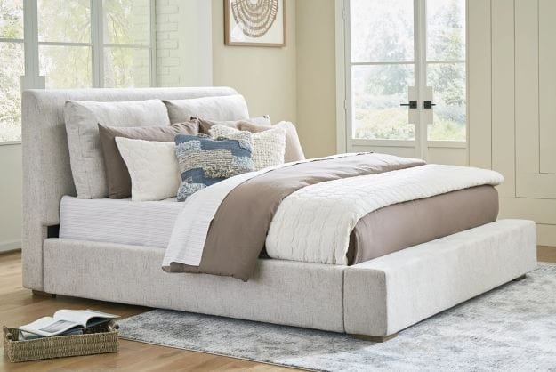 Cabalynn Queen Upholstered Bed