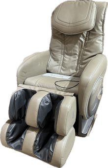 Cozzia LGR Massage chair - Floor Model