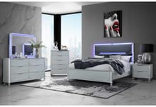 Sylvano Silver Queen Bed Group