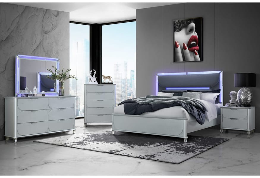 SILVANO SILVER QUEEN BED