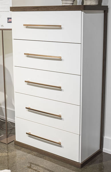 Kendanport Five Drawer Chest