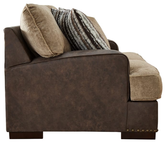 Ashley Living Room Alesbury Loveseat 1870435