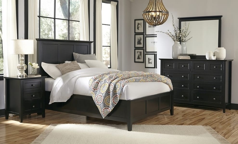 Modus Bedroom Paragon Wood Panel Bed In Black 4N02L4