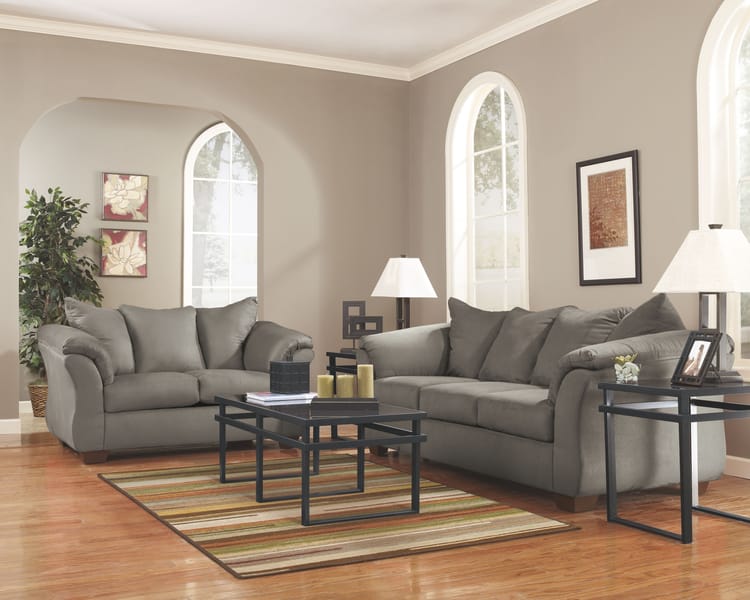 Ashley Living Room Darcy Loveseat 7500535