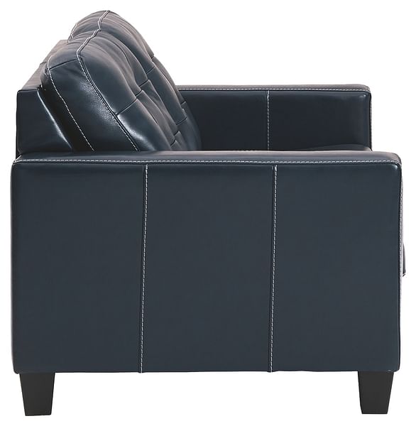 Ashley Living Room Altonbury Loveseat 8750335