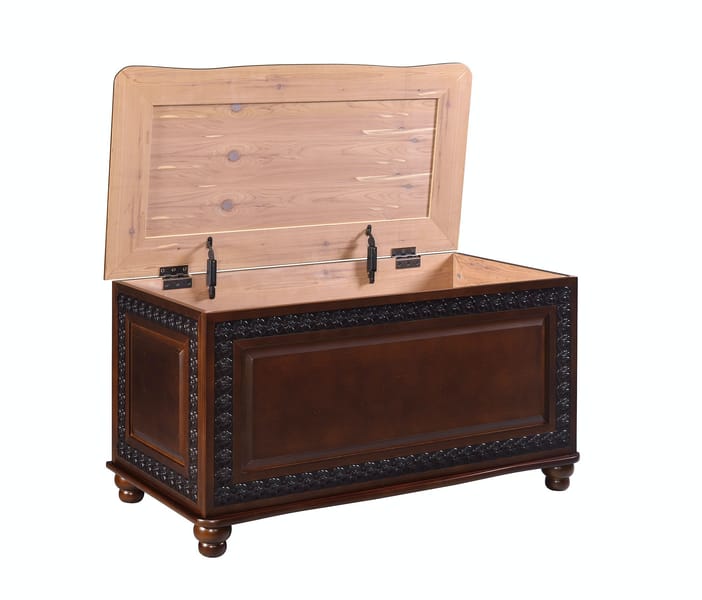Coaster Bedroom Cedar Chest 900012