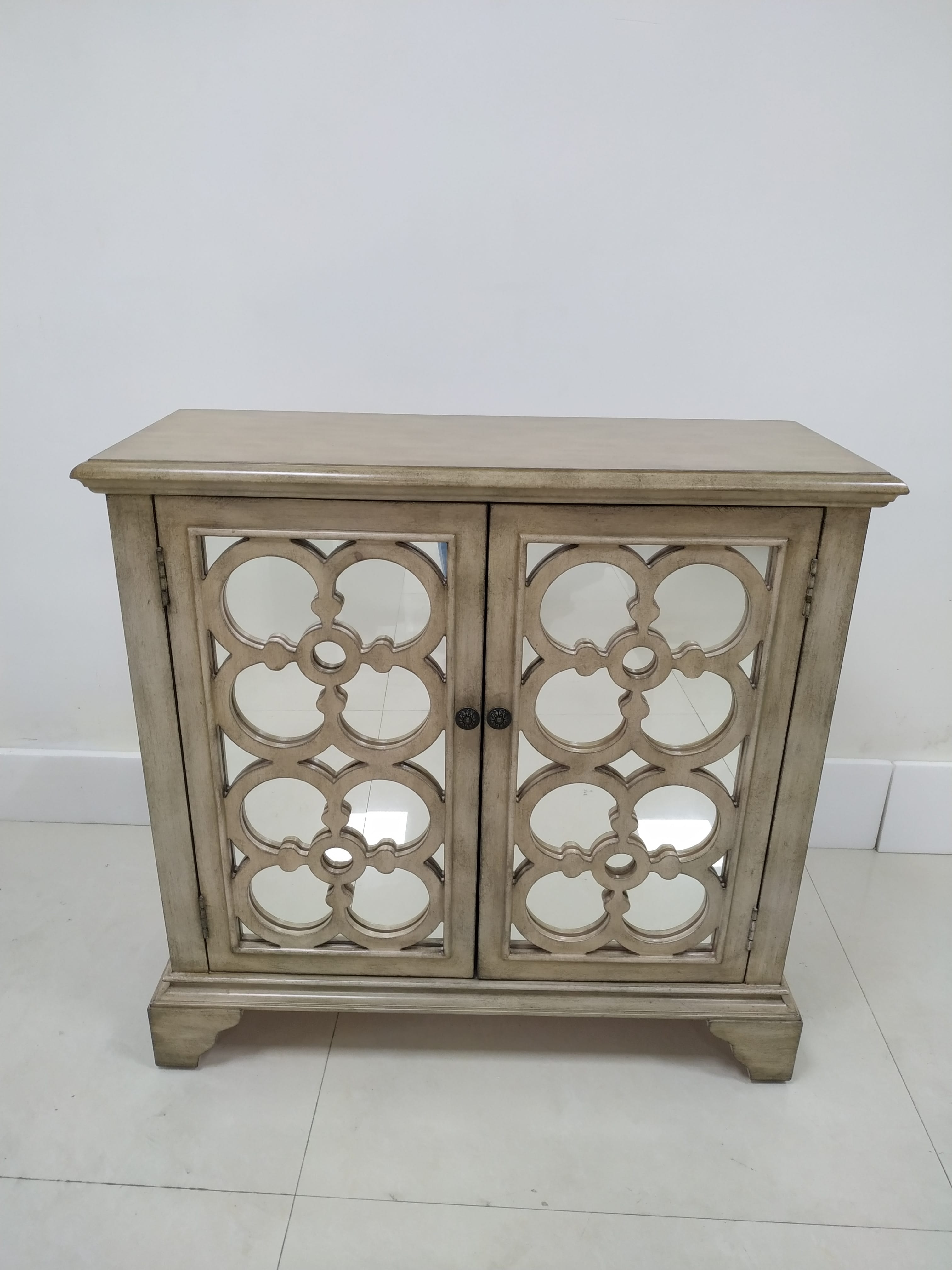 Coaster Living Room Accent Cabinet 953364