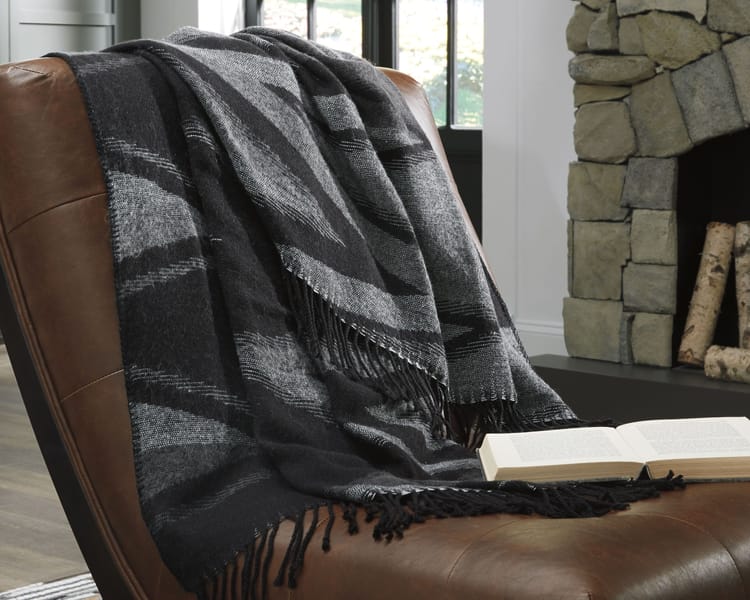 Ashley Bedroom Cecile Throw (Set of 3) A1000552
