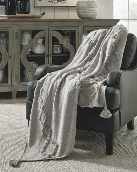 Ashley Bedroom Kassidy Throw (Set of 3) A1000768