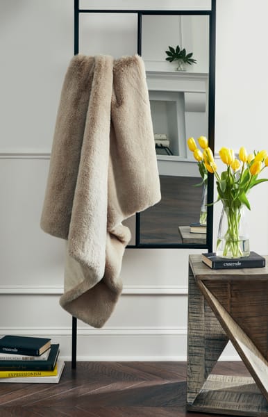 Ashley Bedroom Gariland Throw (Set of 3) A1000912