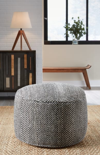 Ashley Living Room Dordie Pouf A1000936