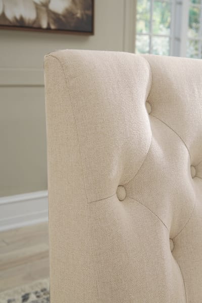 Ashley Dining Room Gwendale Storage Bench A3000185