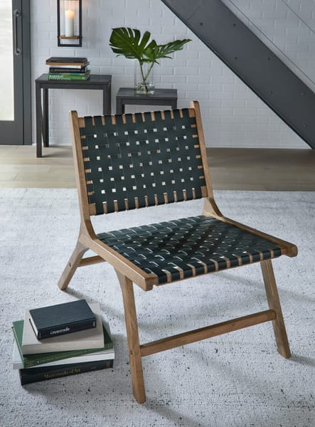 Ashley Living Room Fayme Accent Chair A3000278