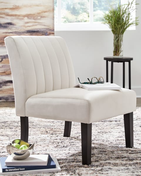 Ashley Living Room Hughleigh Accent Chair A3000300