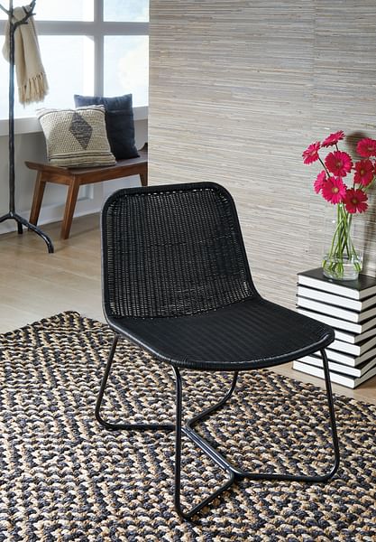 Ashley Living Room Daviston Accent Chair A3000614