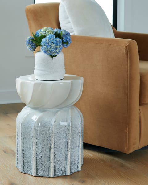 Ashley Bar and Game Room Michamere Stool A3000619