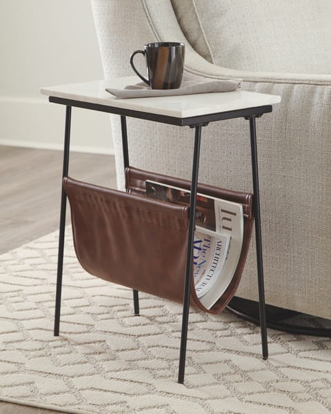 Ashley Living Room Etanbury Accent Table A4000254