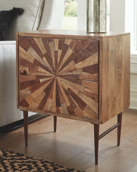 Ashley Living Room Dorvale Accent Cabinet A4000266