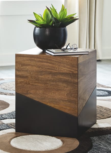 Ashley Living Room Trailbend Accent Table A4000311