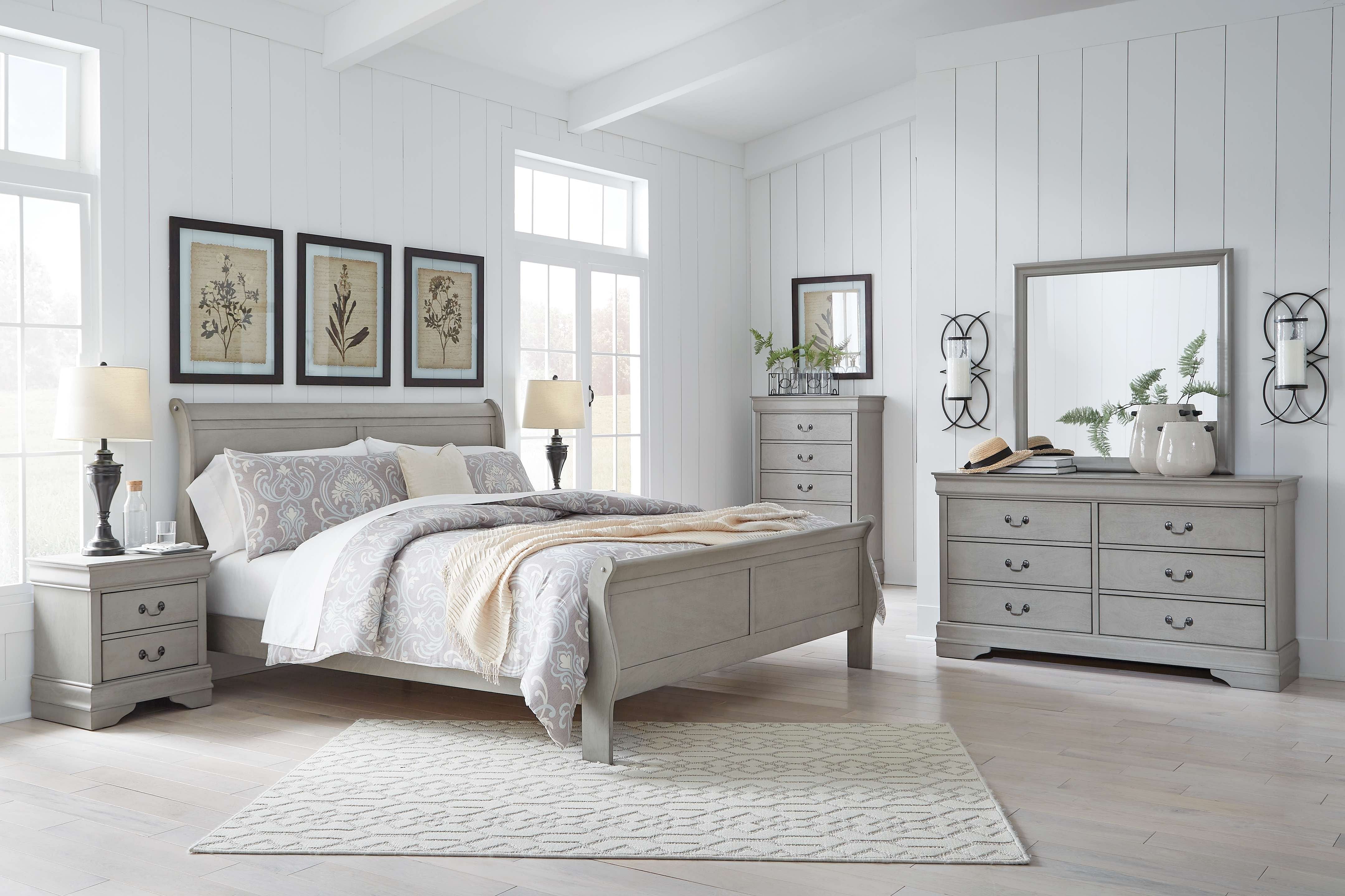 Acme Louis Philippe 5pc Panel Bedroom Set in Platinum