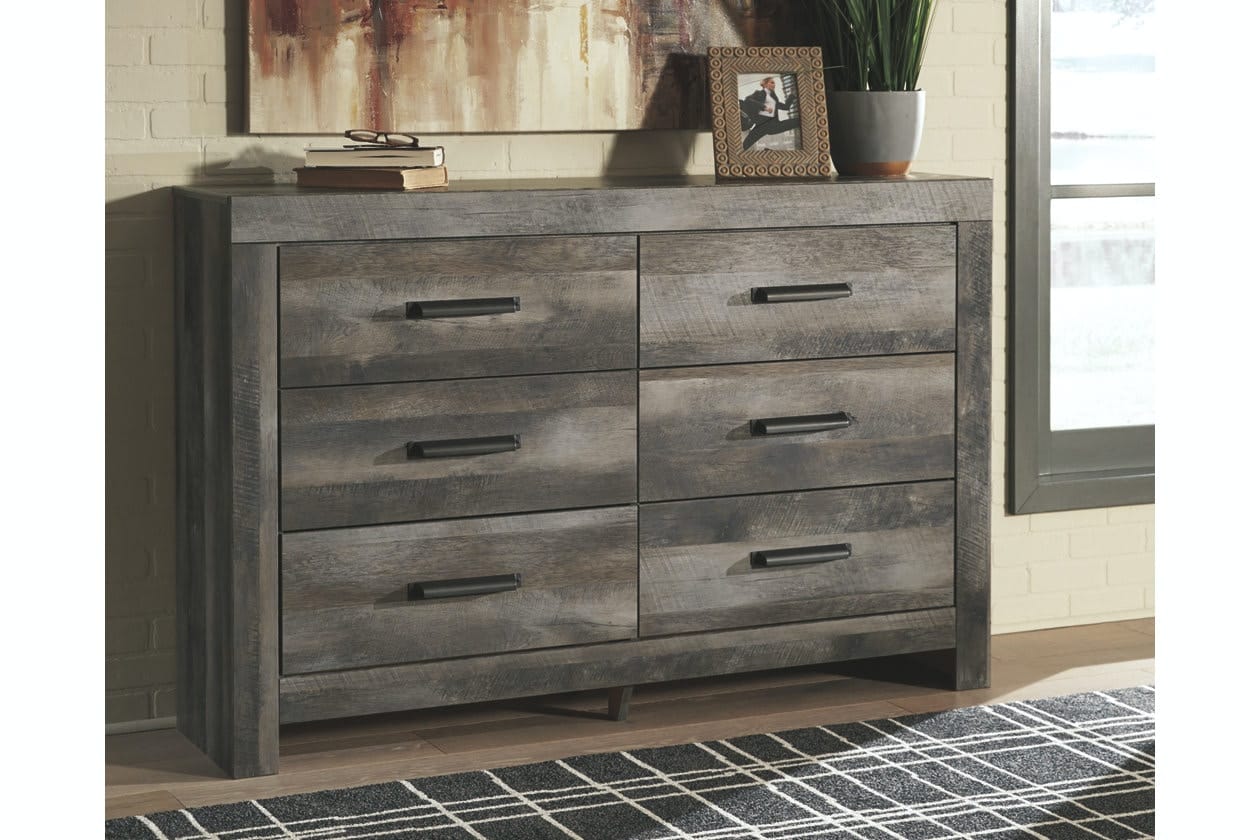 Ashley Bedroom Wynnlow Dresser B440-31