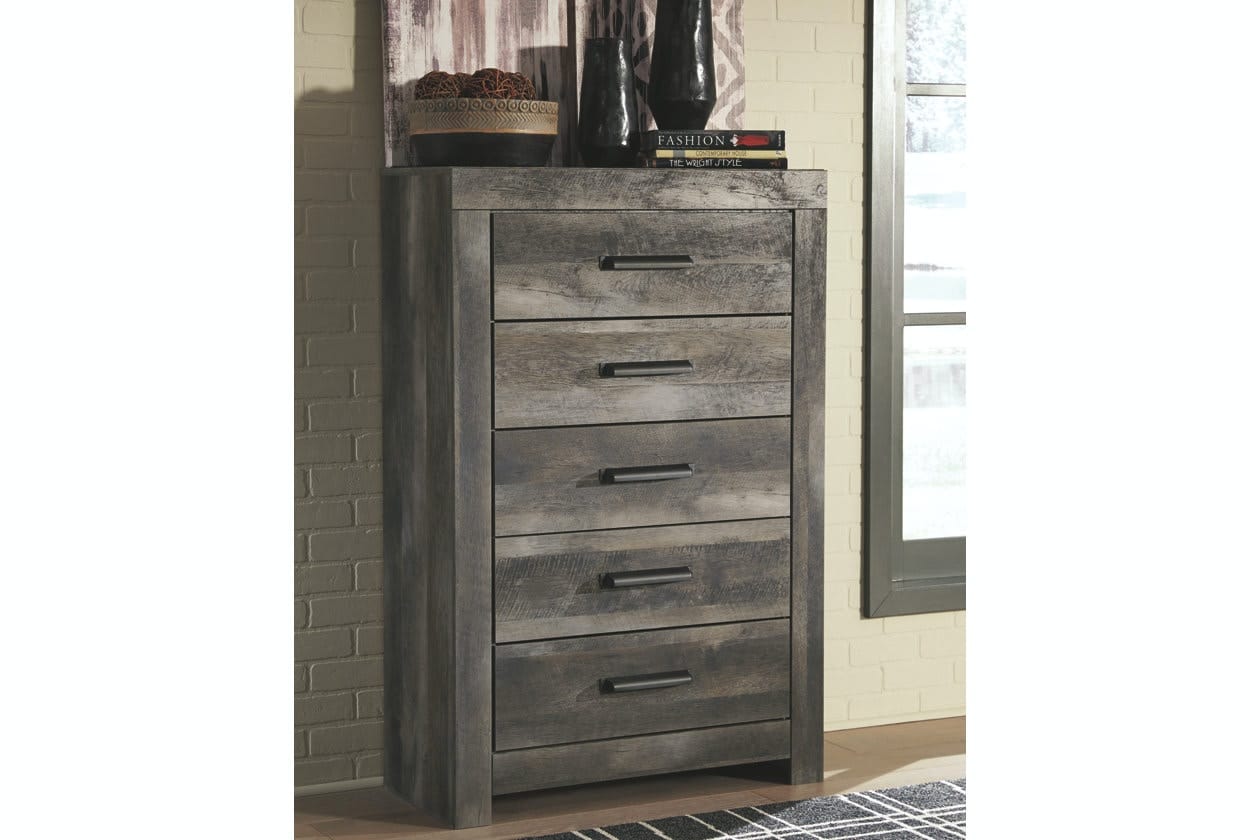 Ashley Bedroom Wynnlow Chest of Drawers B440-46