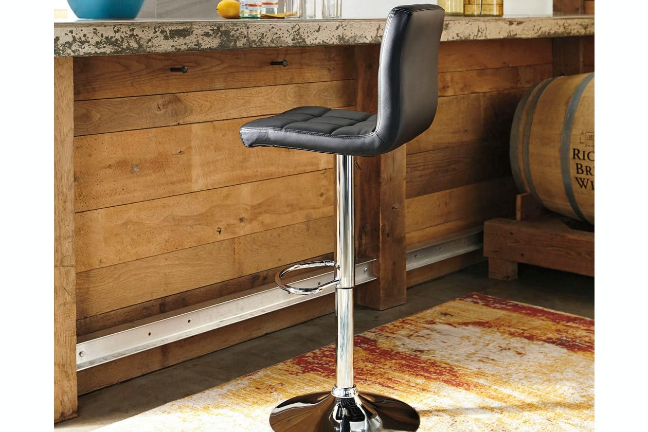 Ashley Bar and Game Room Tall UPH Swivel Barstool (QTY 2) D120-130