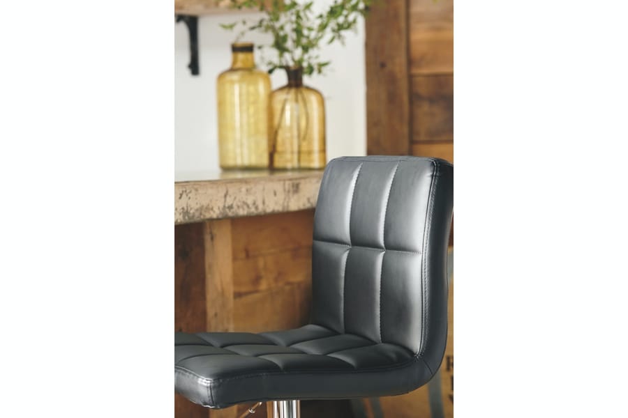 Ashley Bar and Game Room Tall UPH Swivel Barstool (QTY 2) D120-130