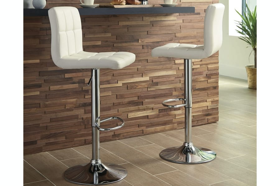 Ashley Bar and Game Room Tall UPH Swivel Barstool (QTY 2) D120-230