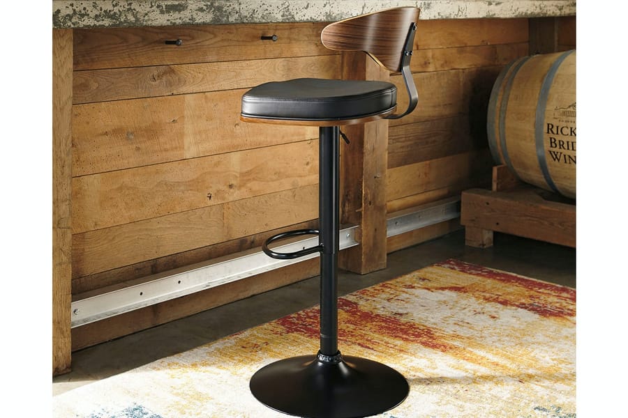 Ashley Bar and Game Room Tall UPH Swivel Barstool (QTY 2) D120-330