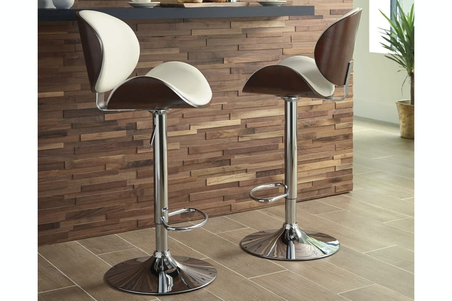 Ashley Bar and Game Room Tall UPH Swivel Barstool (QTY 2) D120-630