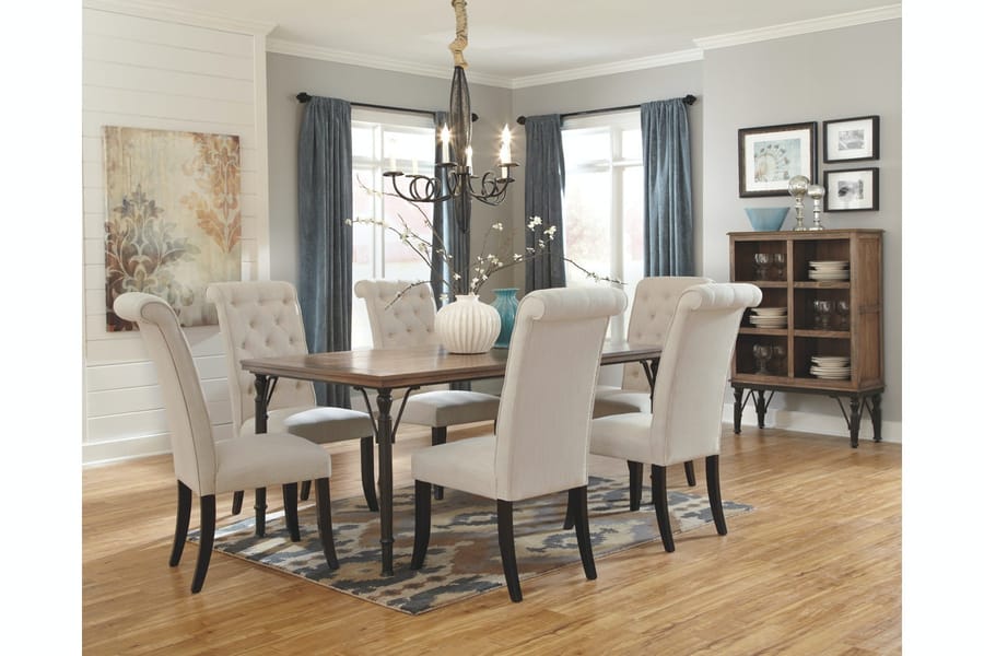 Ashley Dining Room Dining UPH Side Chair (QTY 2) D530-01